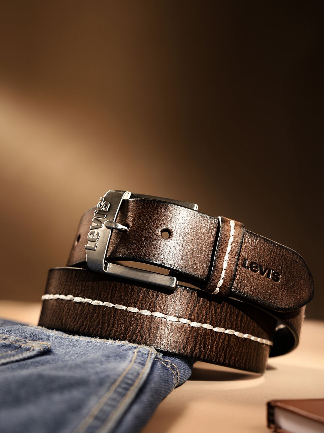 Men's Brown Textured Belt - efc9dcc4-89eb-47e6-9a42-4e77dd0e02701744113376925-Levis-Men-Textured-Leather-Belt-8801744113376686-1 View